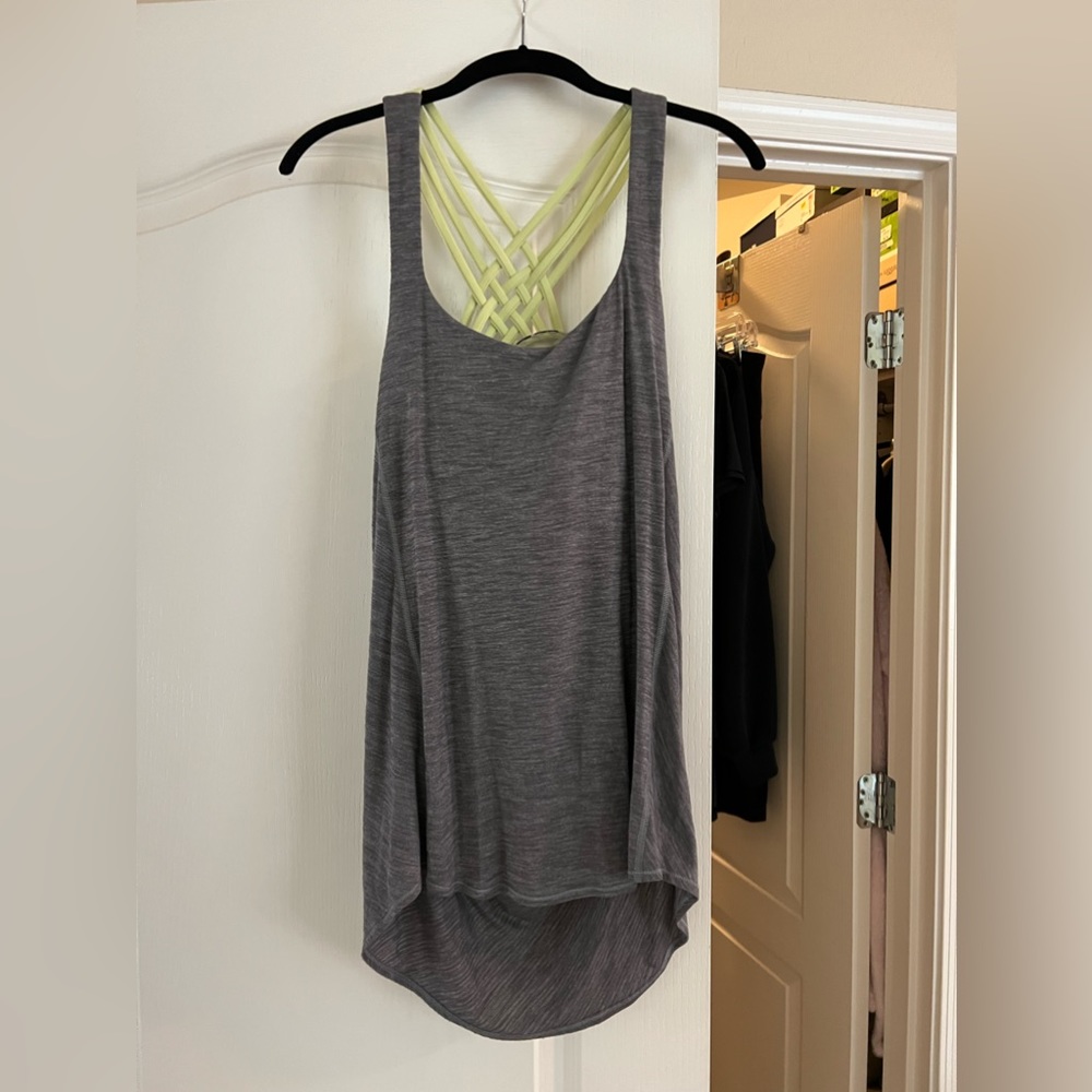 Lululemon workout tank